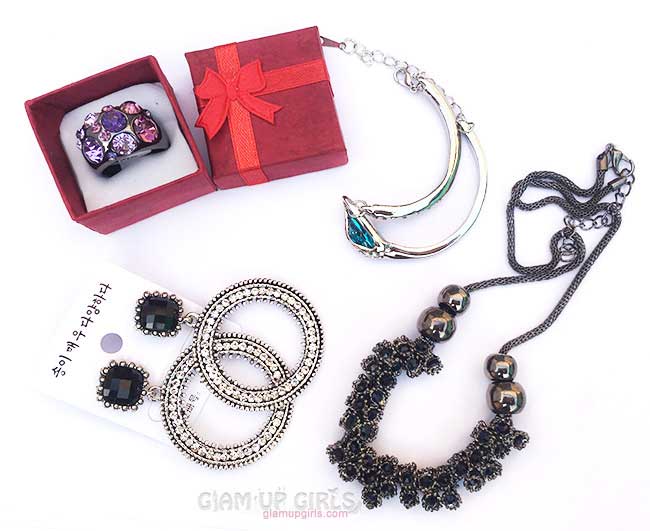 Bohemian Earings, Pendant, Acrylic Ring and Bracelet from Born Pretty Store