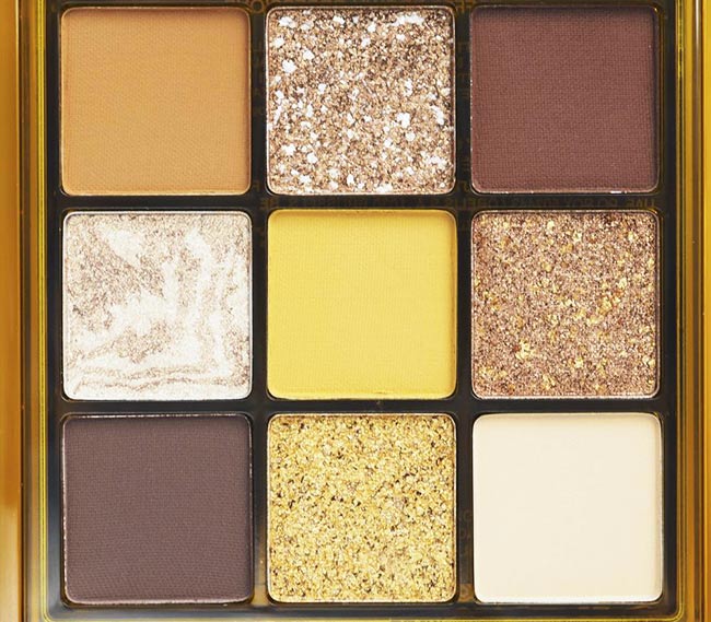 Huda Beauty Brown Obsessions Eyeshadow Palette in Toffee Close up