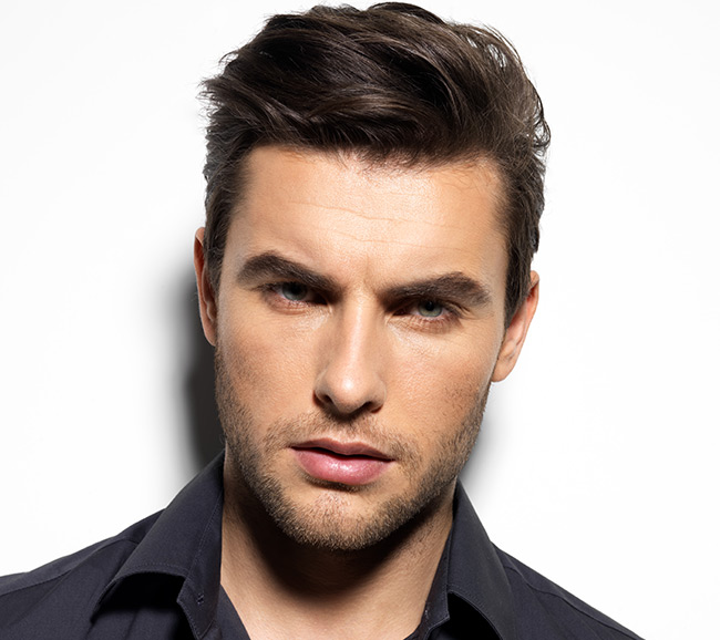 Using Homemade Rosemary Oil to Promote Hair Growth for Men's Toupees 