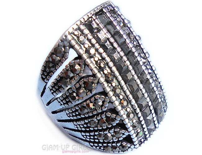 Fashion Punk Style Ring Delicate Bling Rhinestone Decor Ring