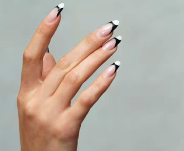 Gothic Romance White and Black nail art