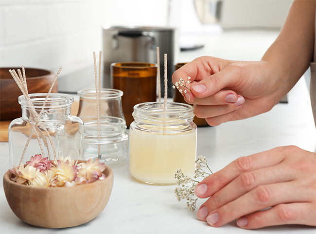 Top 5 Fragrance Oils For Candle Making  