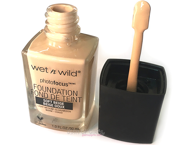 Wet n Wild Photo Focus Foundation Applicator