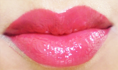 Essence liquid lipstick in Show Off lip swatch