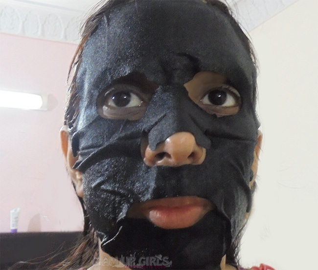 L'affair 3 Step Skin Renewal Mask Aqua Black Application
